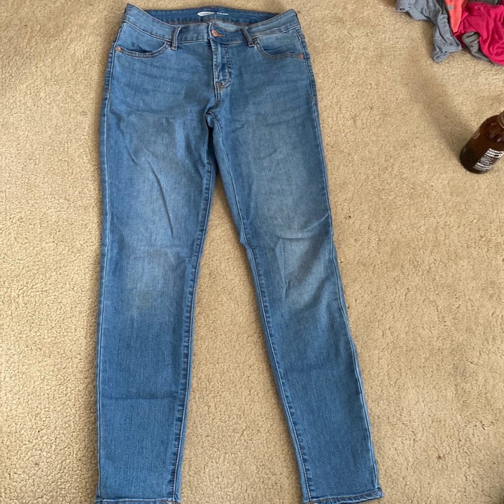 🎉HOST PICK🎉Light Wash Old Navy Super Skinny Jeans - Picture 1 of 4